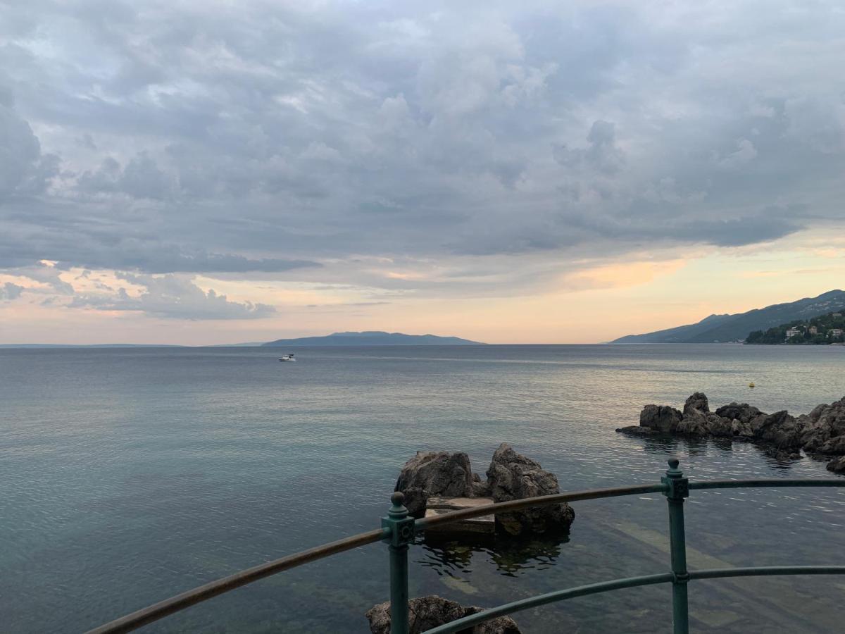 Artspace Location-Opatija-3 Bedroom House With Rooftop Garden By Beach エクステリア 写真
