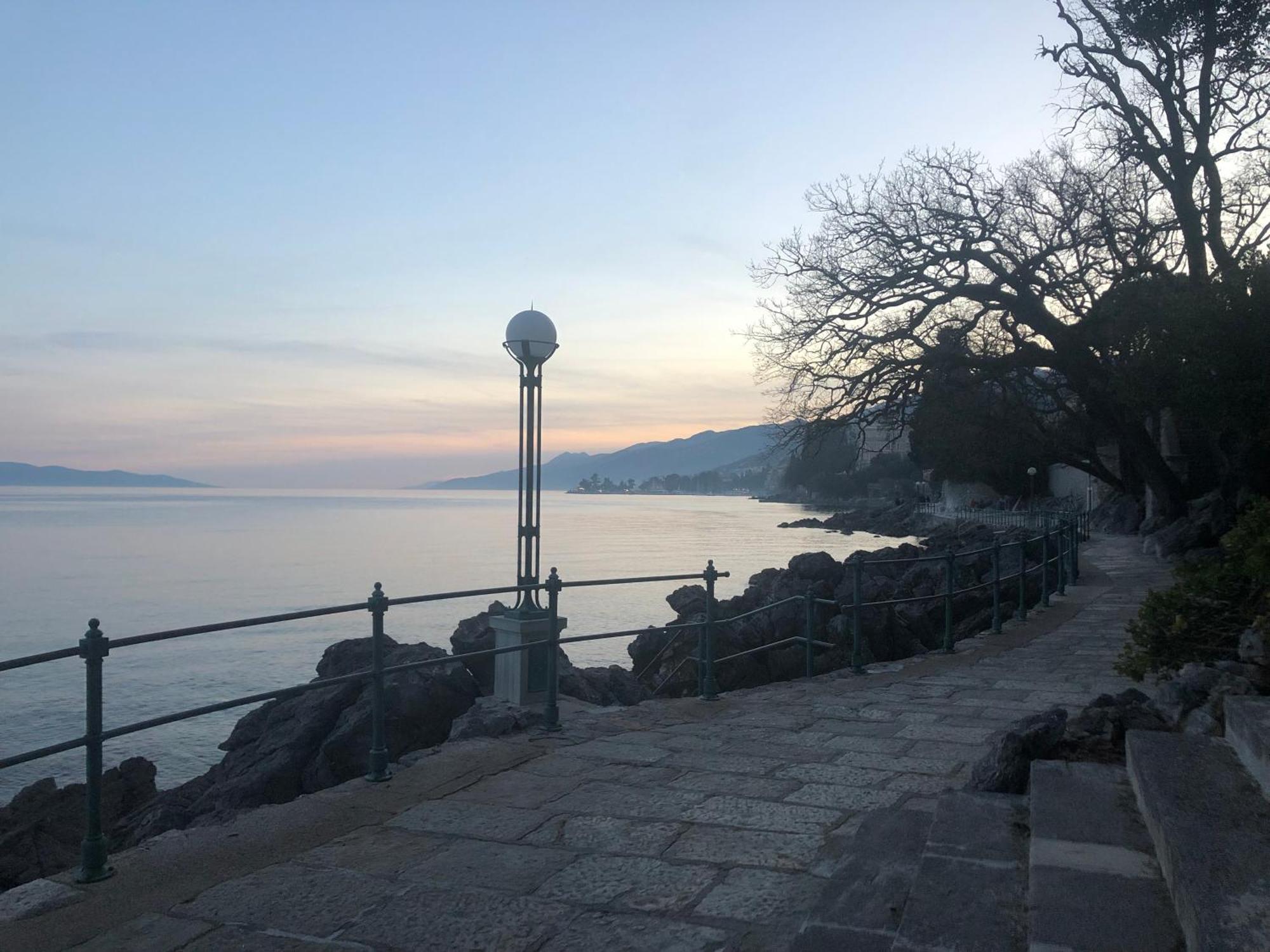 Artspace Location-Opatija-3 Bedroom House With Rooftop Garden By Beach エクステリア 写真